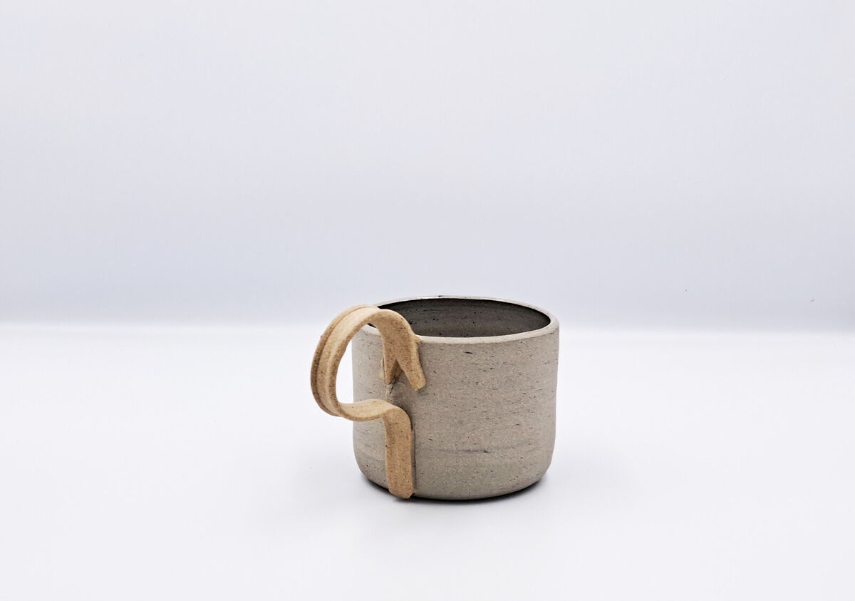 300 ml Cup Pale Grey- Blue Handle Detail