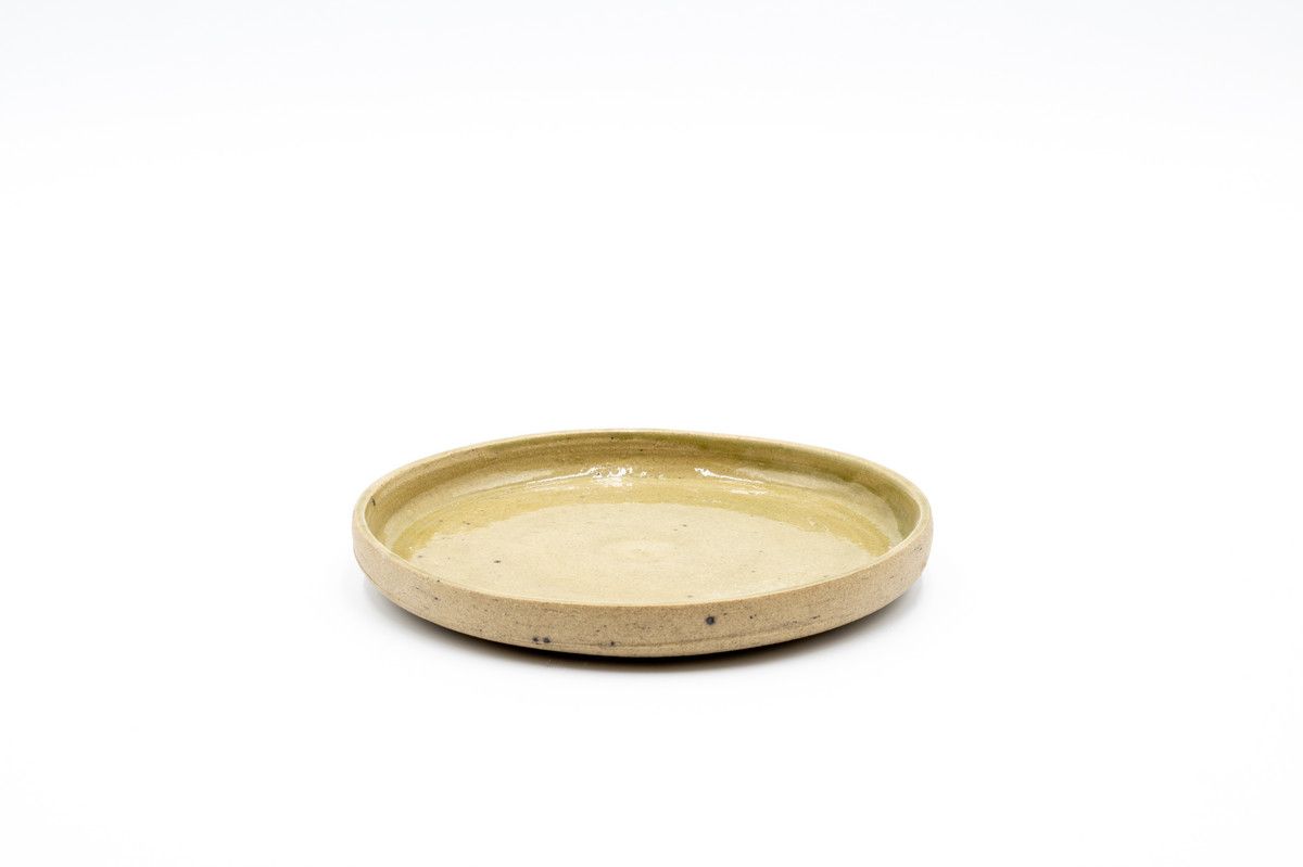 Gravy Boat Plate in Sandy Beige