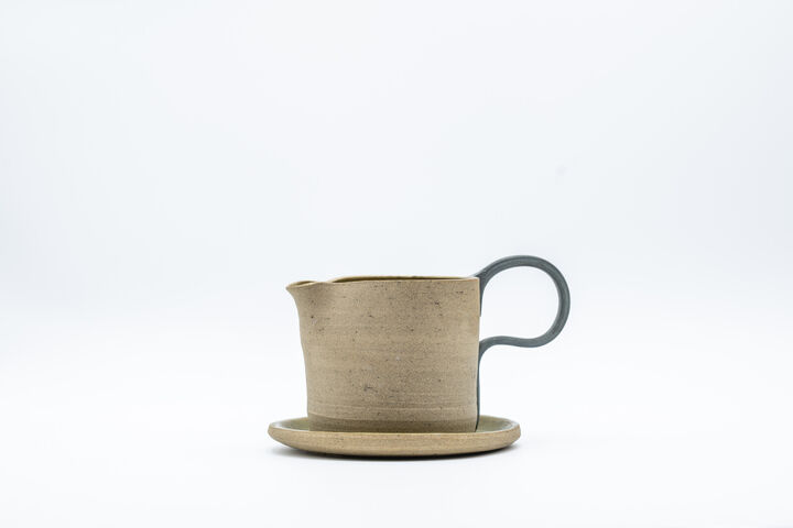 Gravy Boat Set in Sandy Beige