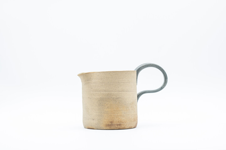 1 litre Handthrown Ceramic Stoneware Gravy Jug in Dark GreyBlue, Pale