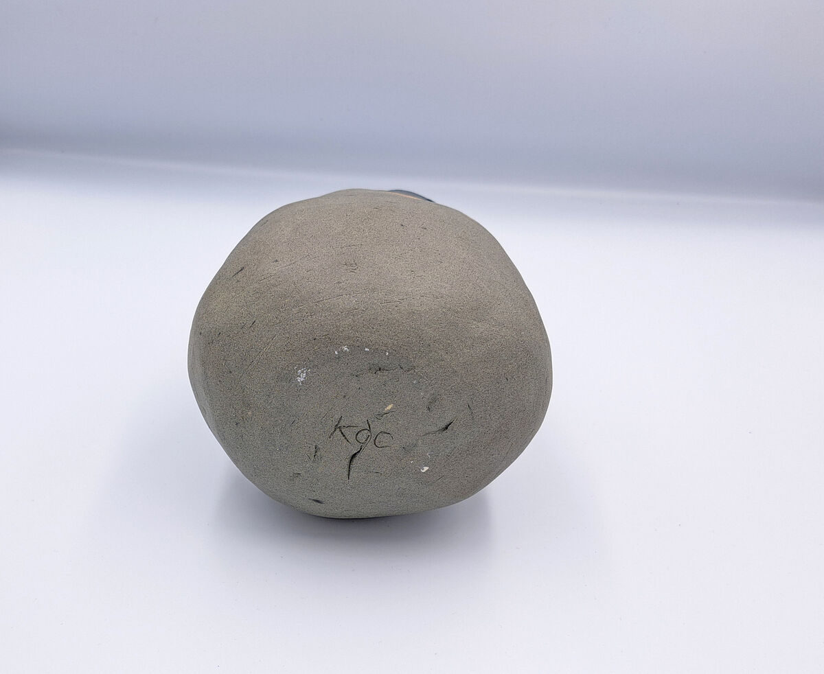 Large Vessel Blue & Beige Base Large Vessel Blue & Beige Base