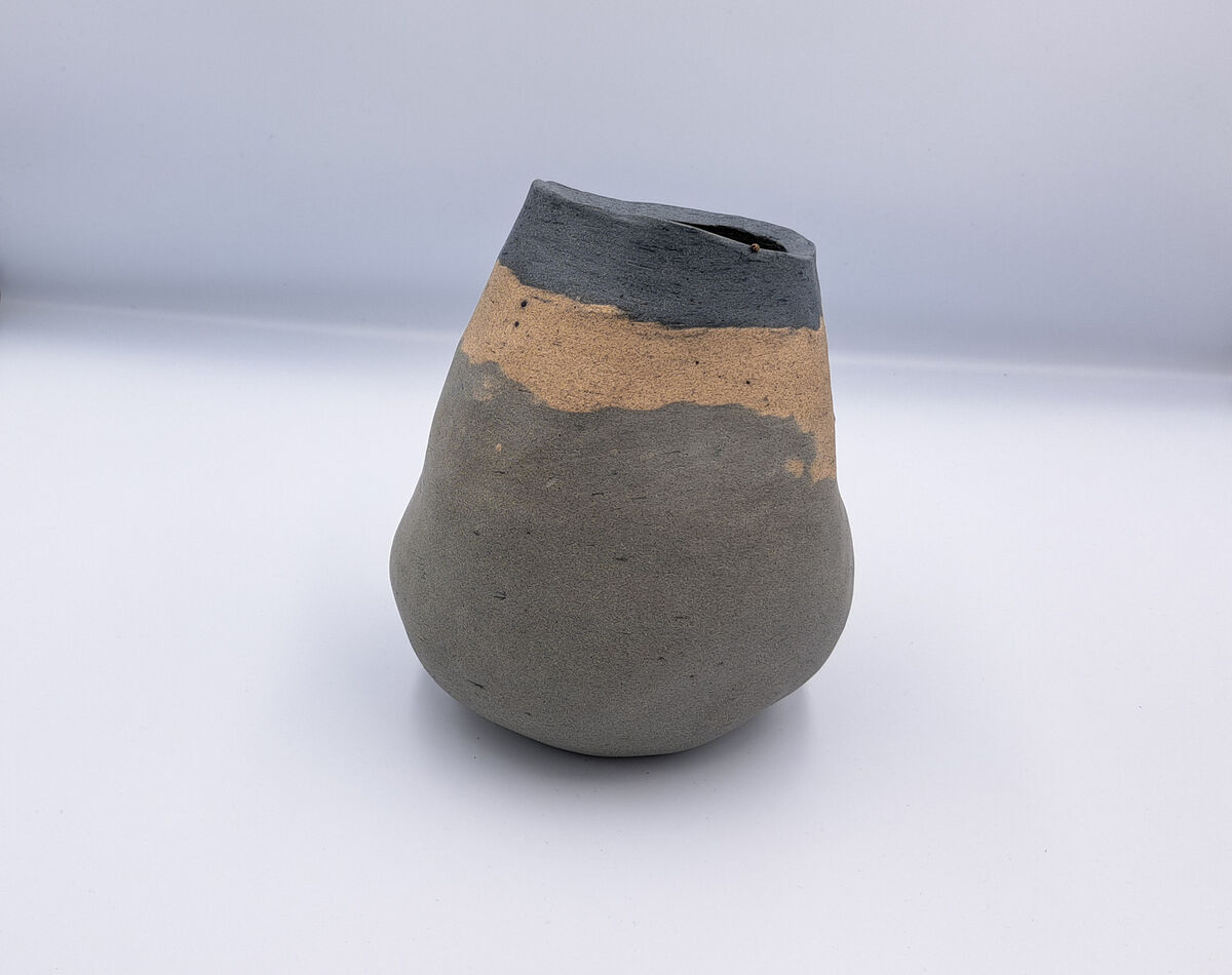 Large Vessel Blue & Beige Side 3 Large Vessel Blue & Beige Side 3