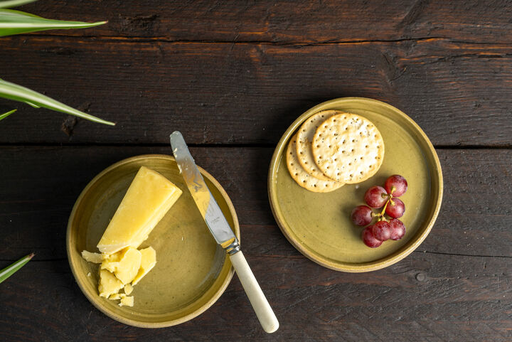 A Set of Two Tea Plates