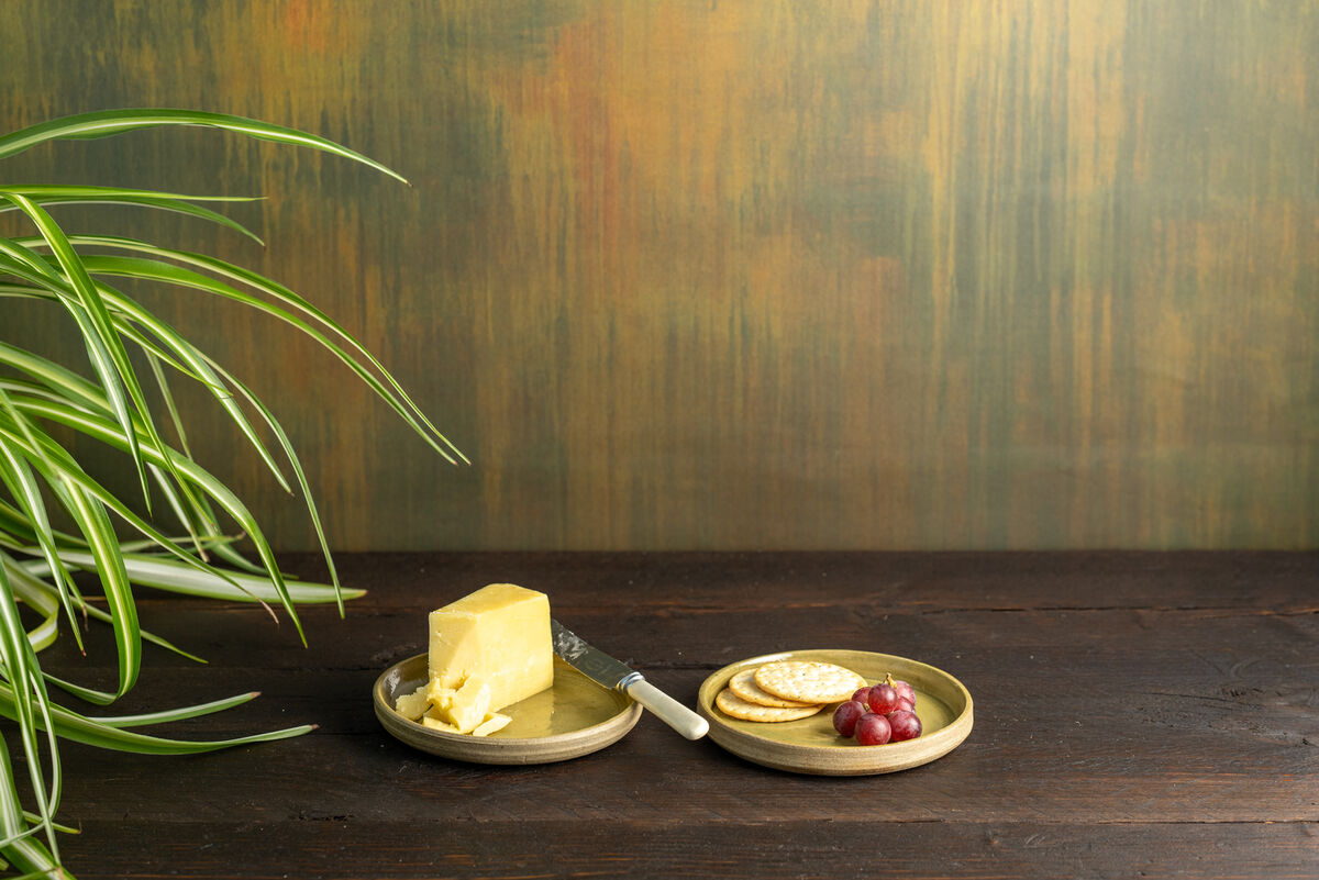 A Set of Two Tea Plates