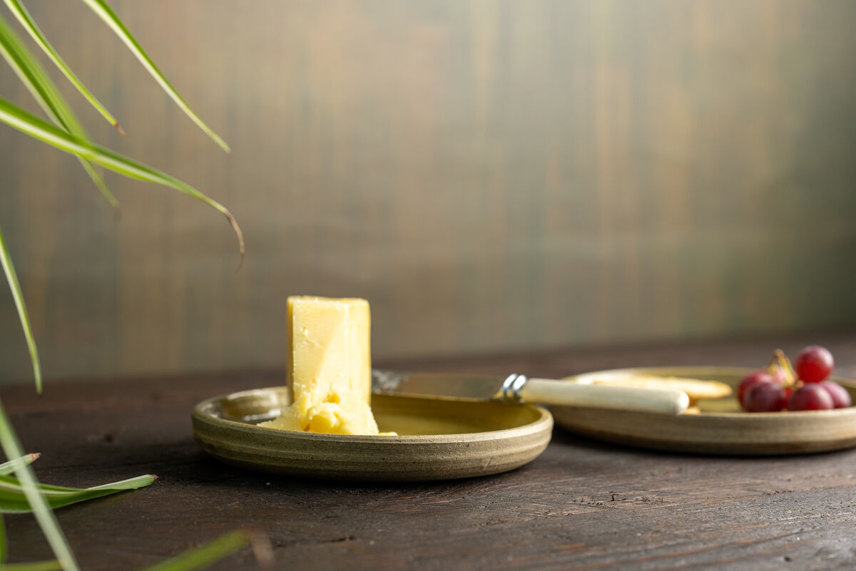 A Set of Two Tea Plates